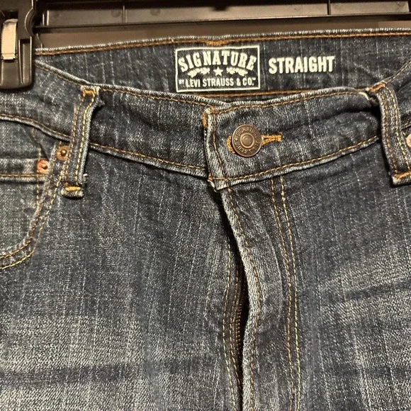 Levis Signature Jeans Men's size 36x 32 Straight Leg Stretch Denim - Picture 2 of 10